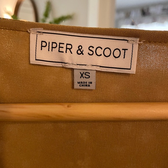 Mustard tie sleeve button front dress from Piper & Scoot size XS - Picture 3 of 4